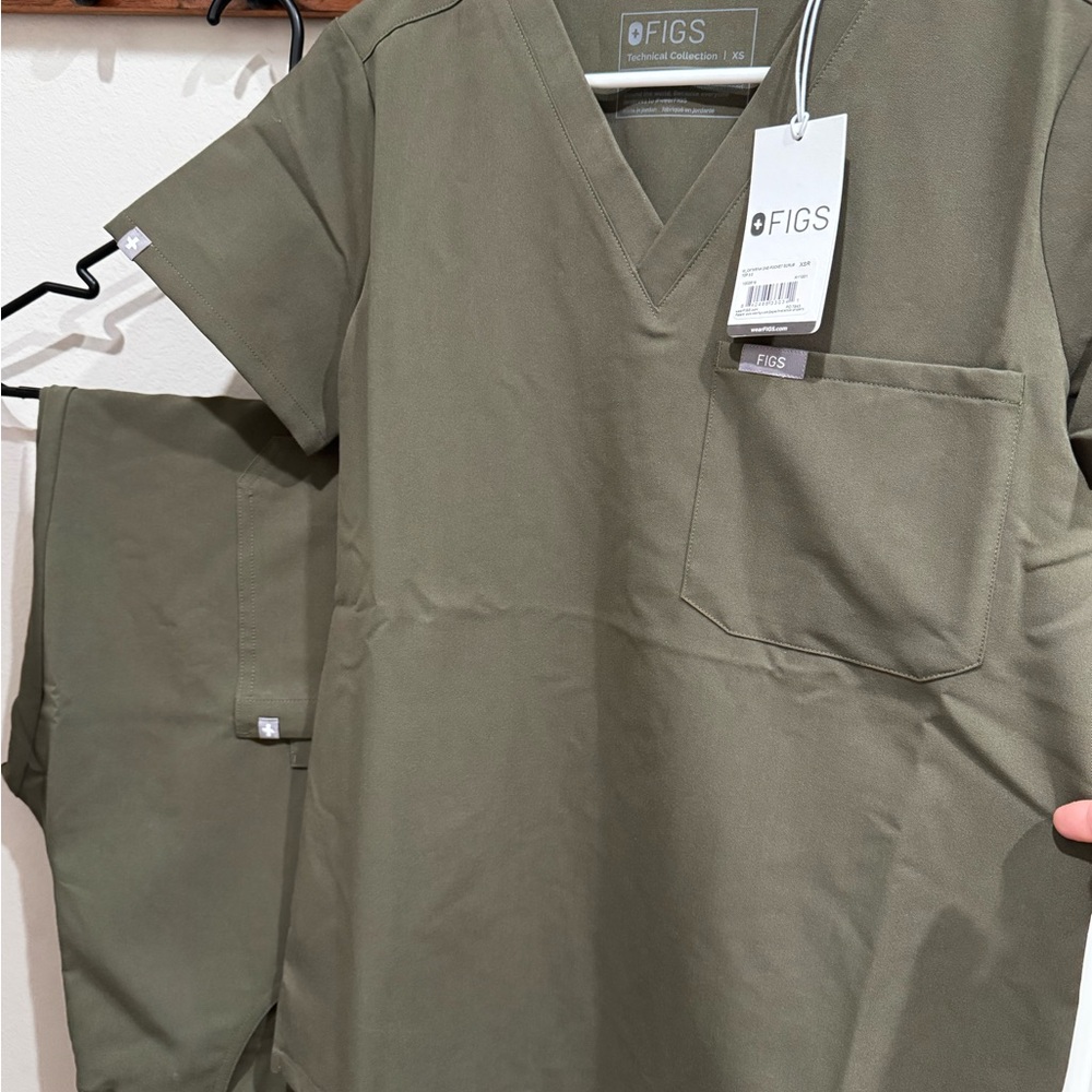 Figs Sage Green Scrub Ensemble